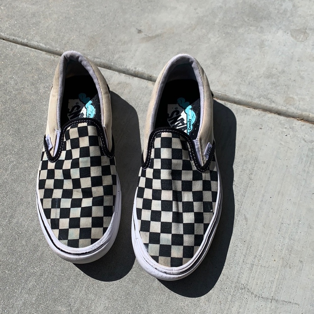 Checkered Vans size 7.5